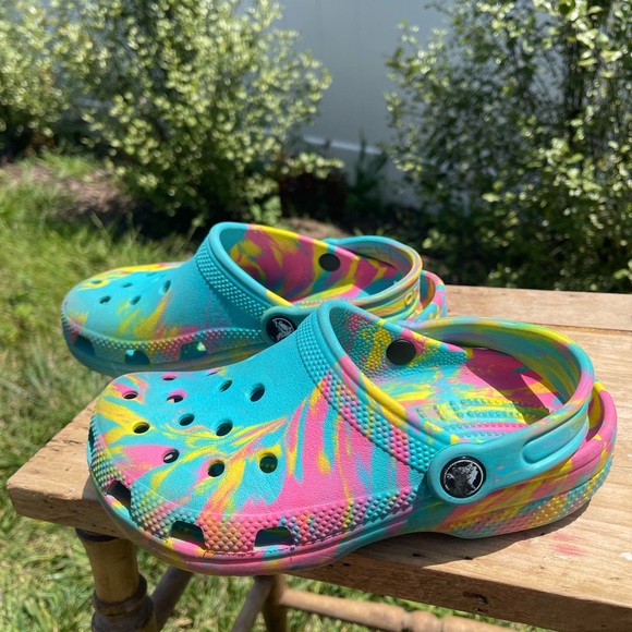 CROCS Blue and Yellow Sandals Vibrant Comfort - Picture 3 of 5